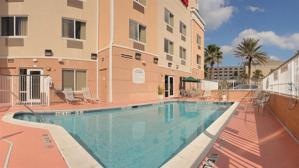 Fairfield Inn And Suites Jacksonville Beach Exterior photo