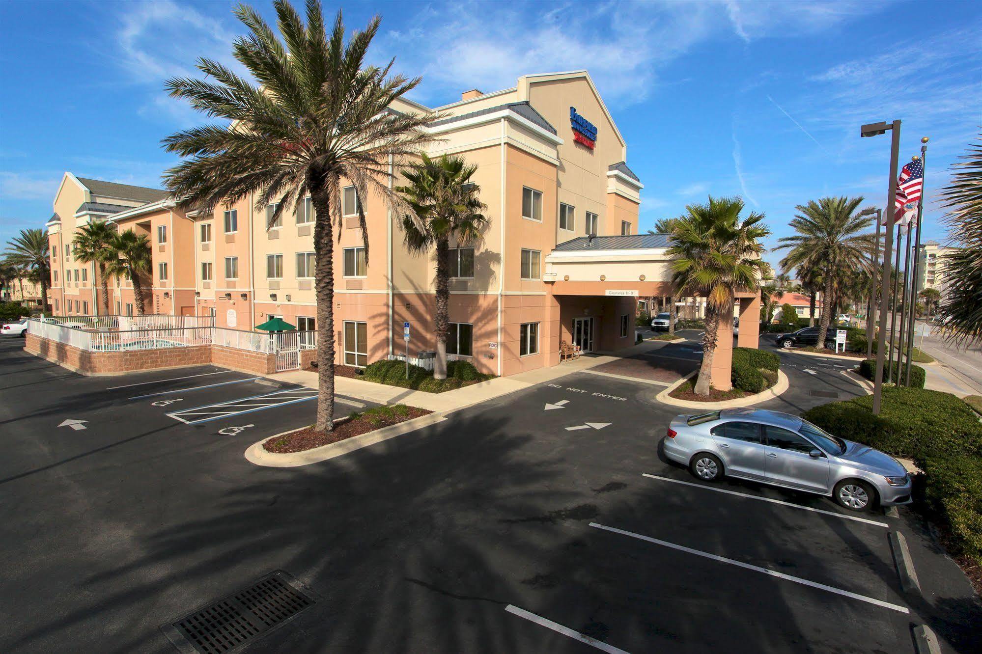 Fairfield Inn And Suites Jacksonville Beach Exterior photo